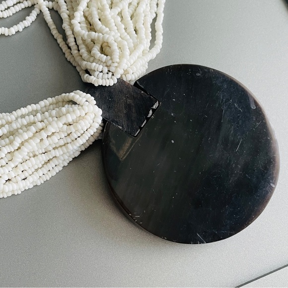 Vintge White Multi 28 Strand Torsade Seed Bead Wooden Medallion Pendant … - Picture 4 of 8